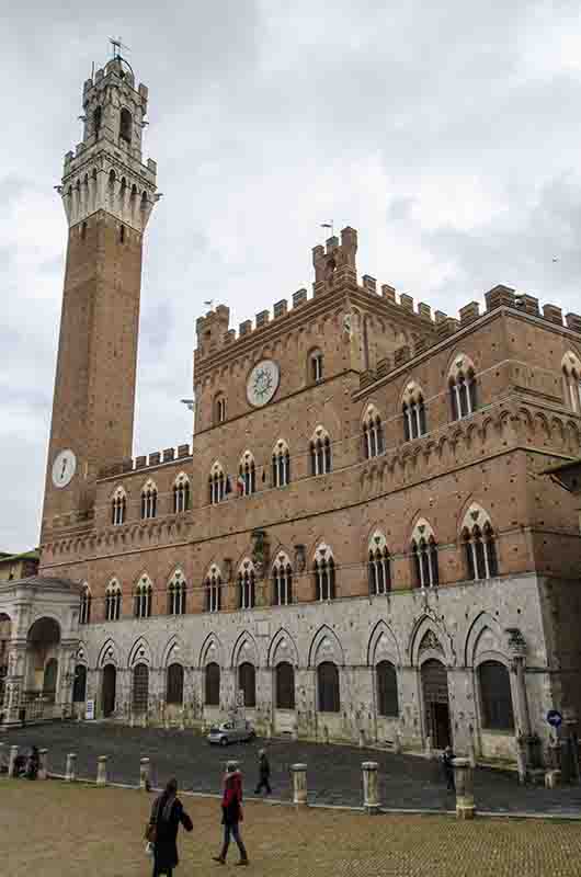 10 - Italia - Siena - plaza del Campo - palacio Comunal y torre del Mangia
